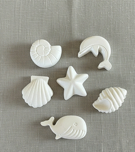 Gipsfiguren zum Anmalen mit Meerestieren – Muschel, Seestern, Delfin und Wal