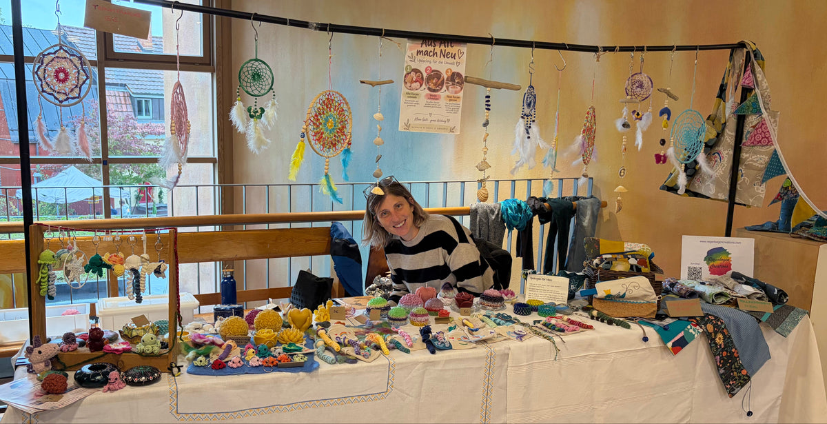 Marktstand von Regenbogen Creations beim Herbstfest der Freien Waldorfschule Lörrach